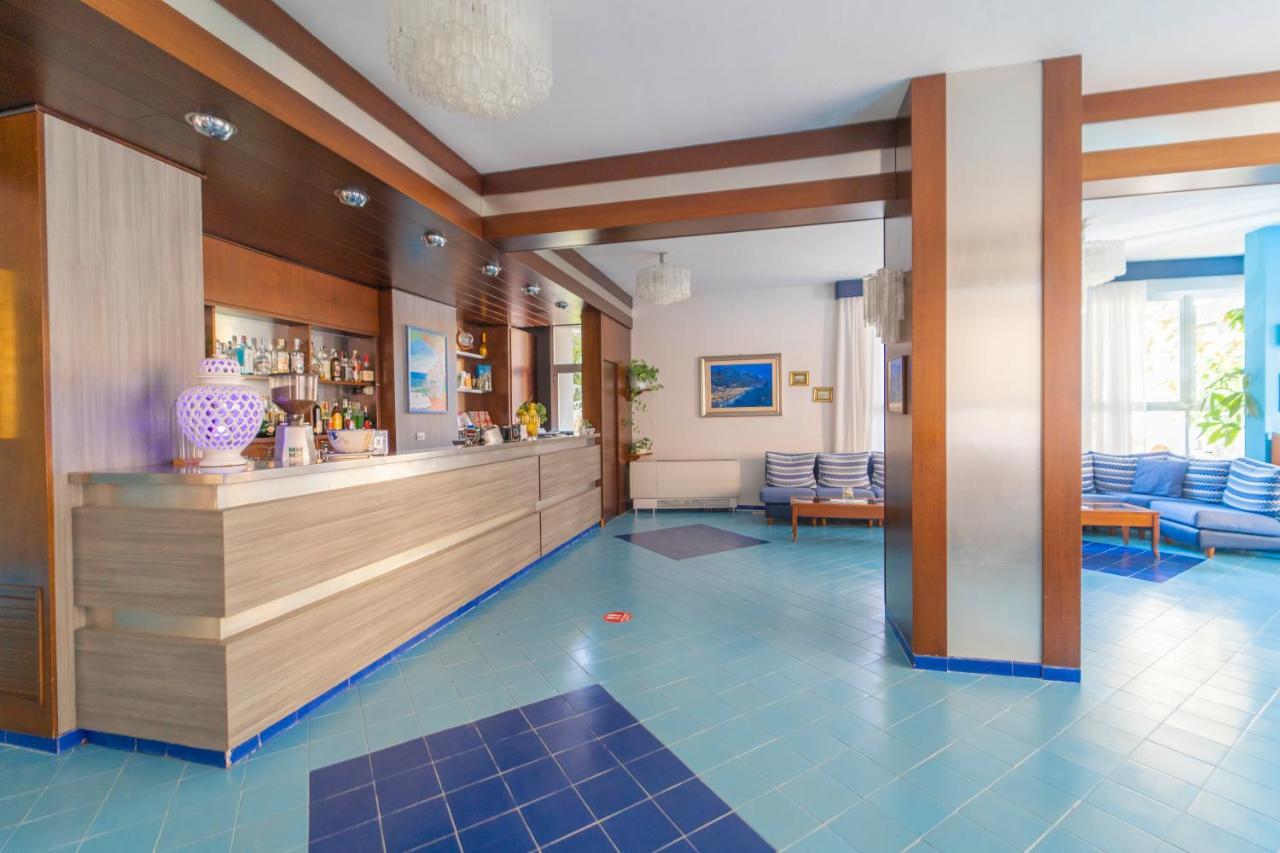 Casa Vacanza San Pietro Майори Экстерьер фото