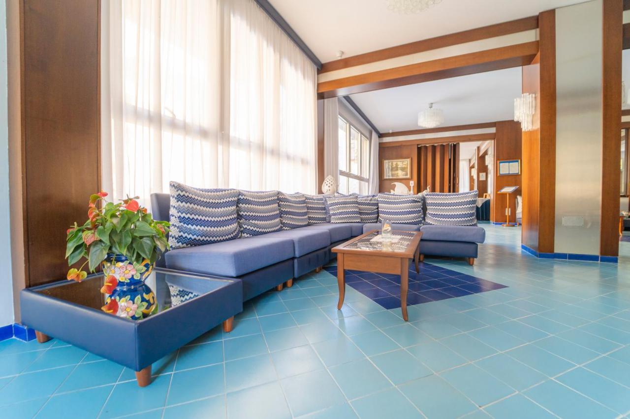 Casa Vacanza San Pietro Майори Экстерьер фото