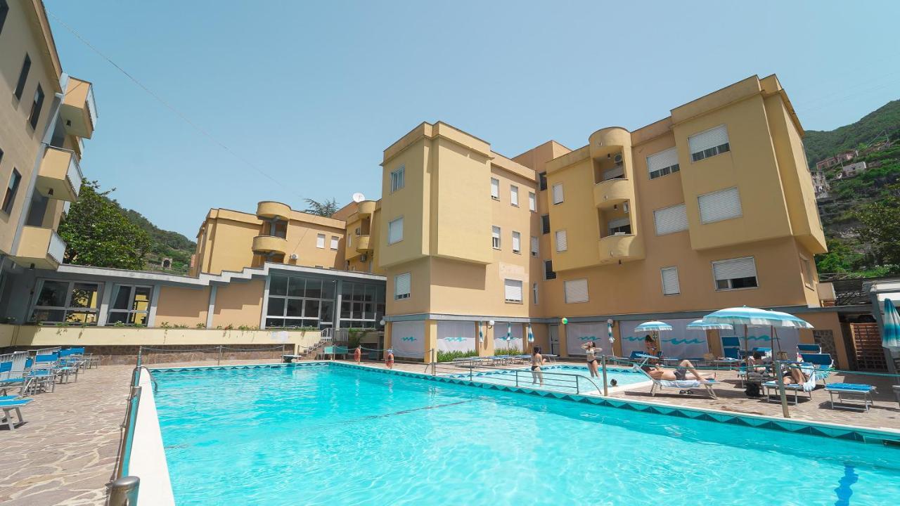 Casa Vacanza San Pietro Майори Экстерьер фото