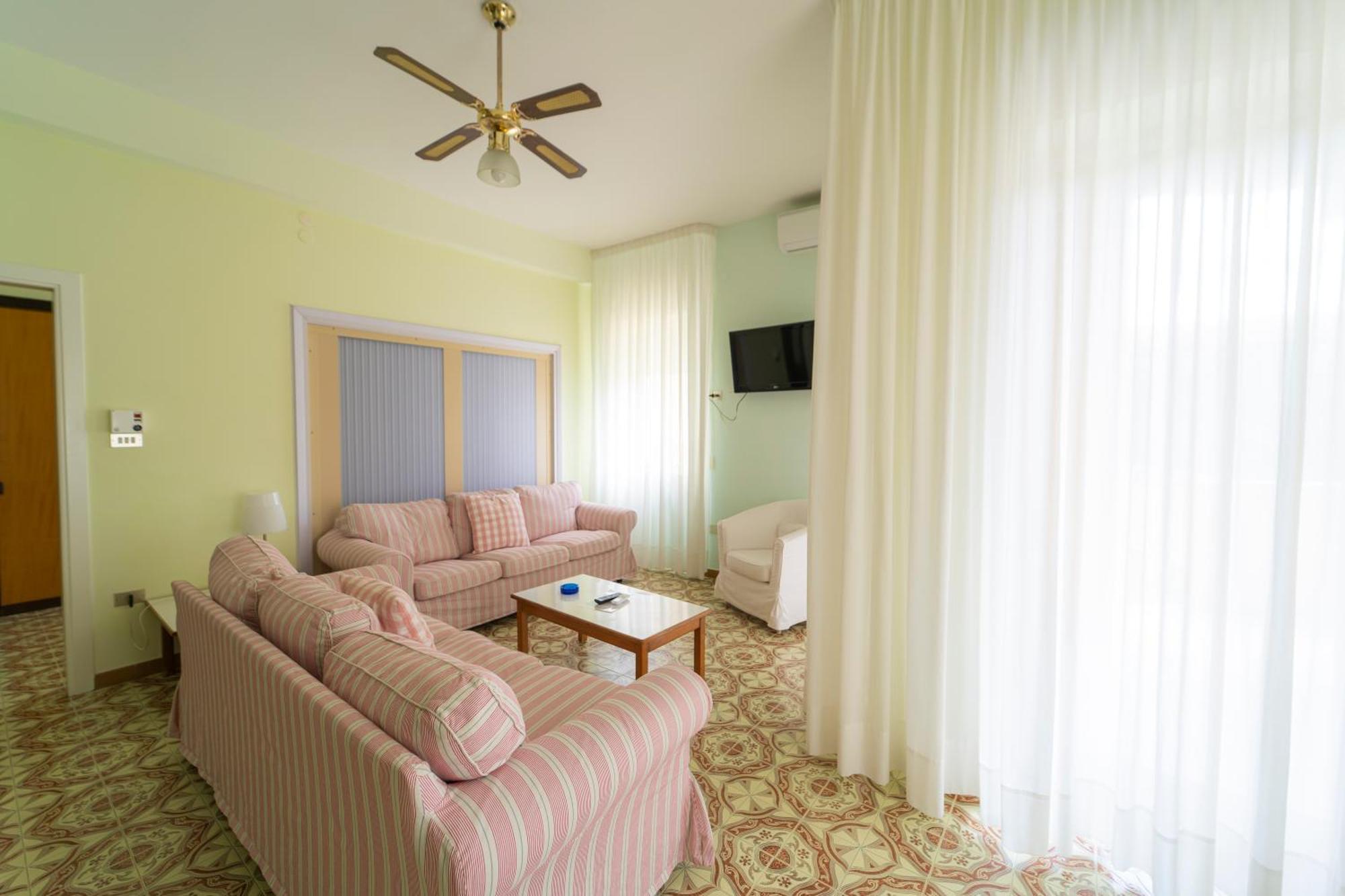 Casa Vacanza San Pietro Майори Экстерьер фото