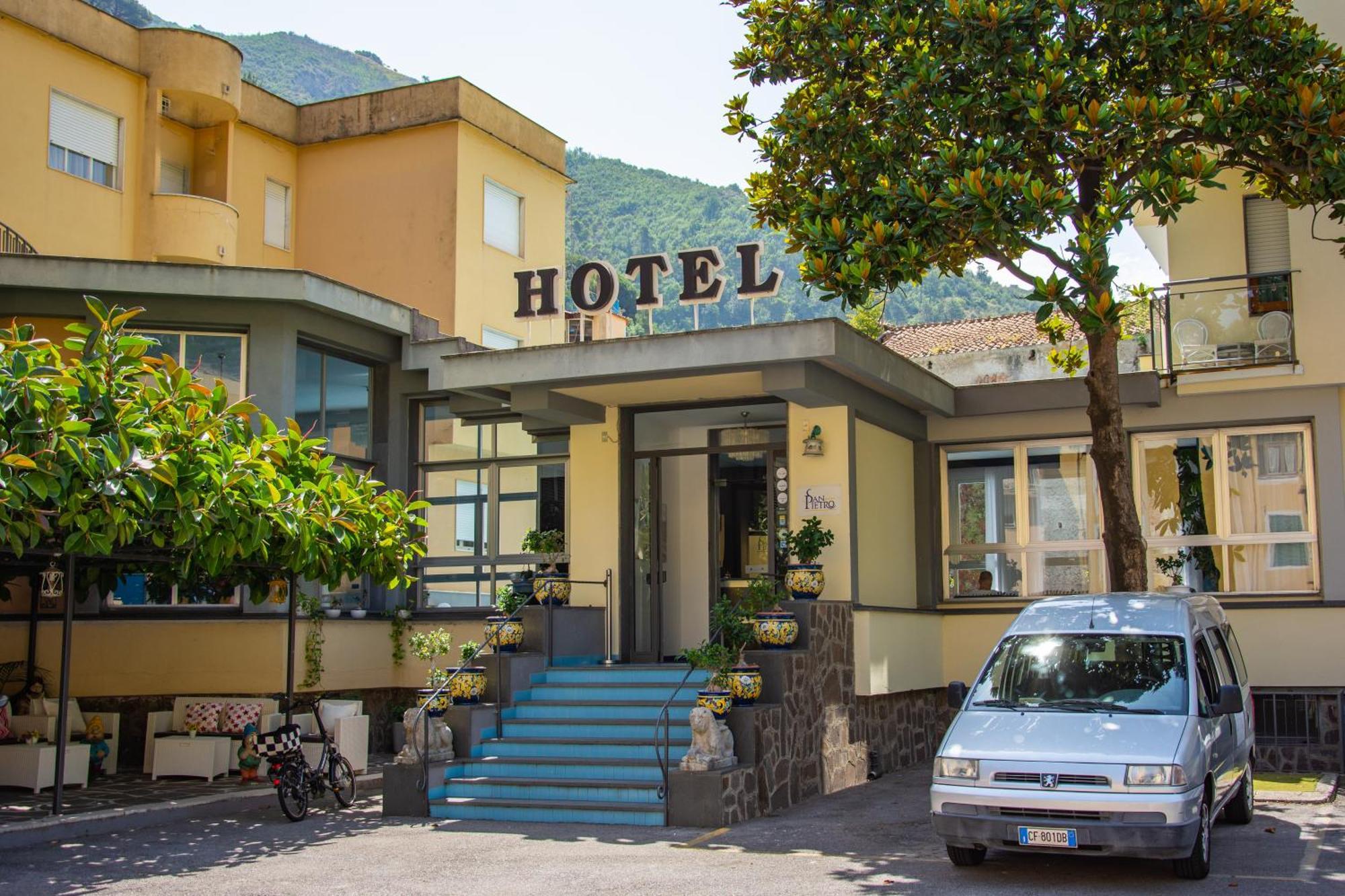 Casa Vacanza San Pietro Майори Экстерьер фото