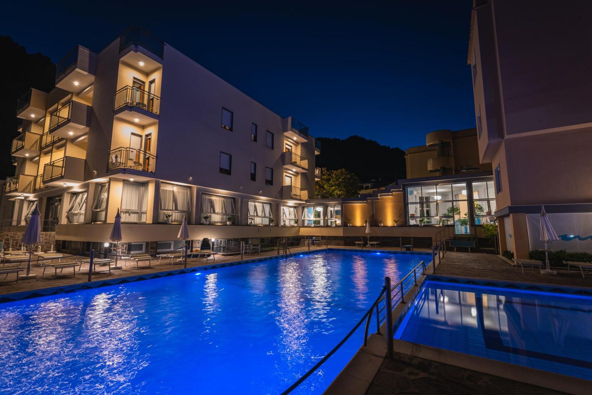 Casa Vacanza San Pietro Майори Экстерьер фото