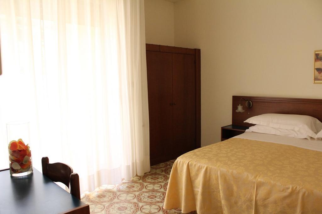 Casa Vacanza San Pietro Майори Экстерьер фото